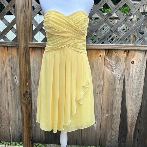 David’s Bridal Gorgeous Sunshine Yellow Formal Dress Size 8 style #F14847 - Picture 2 of 9